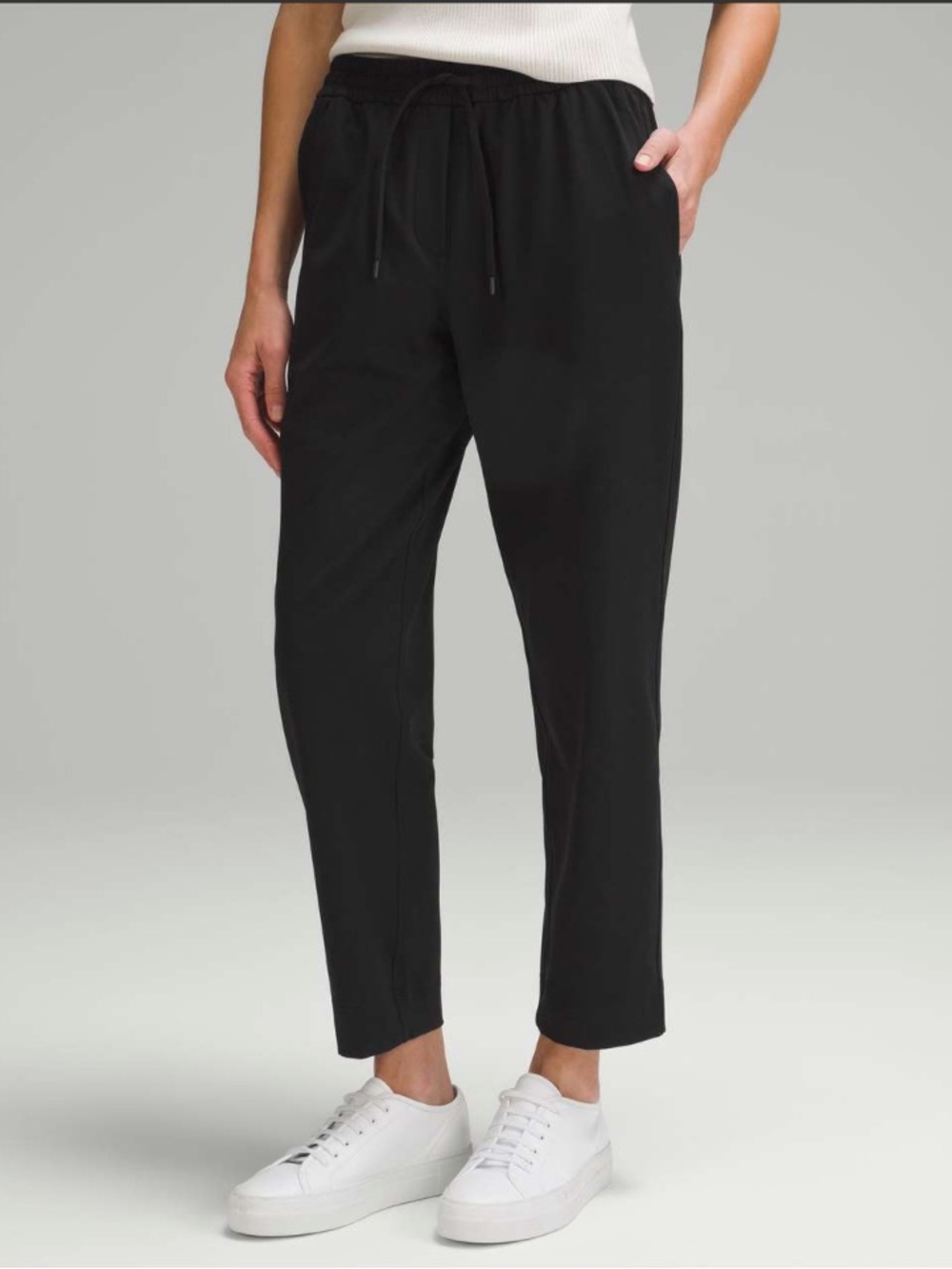 lululemon athletica Tapered-Leg Mid-Rise Pant 7/8 in Black